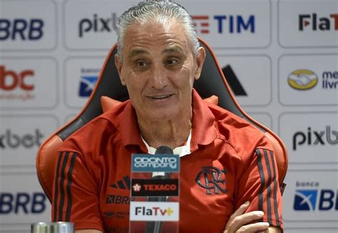 Tite é apresentado oficialmente como novo técnico do Flamengo