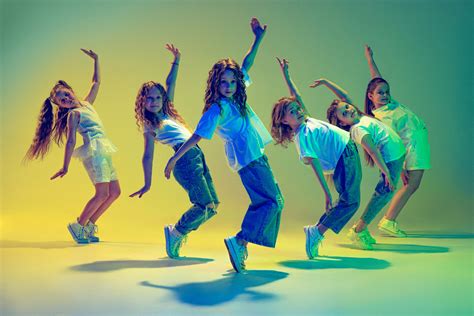 Contemporary Dance Class For Children And Teenagers Body Line Ballett