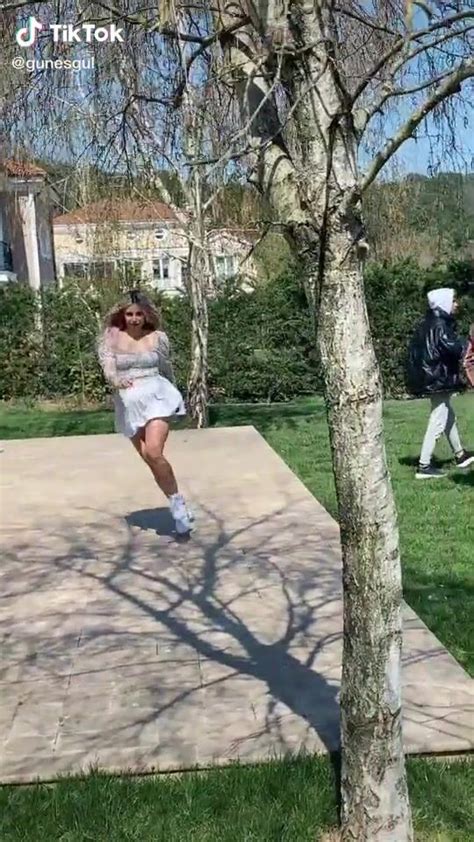 Hot Güneş Gül Shows Cleavage in Polka Dot Crop Top and Bouncing Boobs sexyfilter