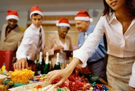 CONSEJOS SOBRE CONSUMO RESPONSABLE Y HÁBITOS SALUDABLES EN NAVIDAD