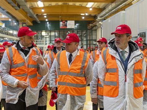 Coca Cola Hbc Italia Investimento Nella Fabbrica Di Oricola