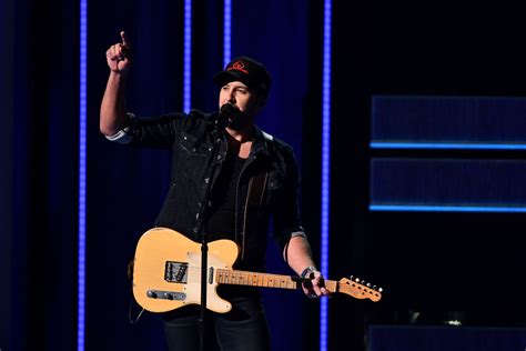 See Luke Bryan Open 2018 Cma Awards With Ashley Mcbryde Chris Janson