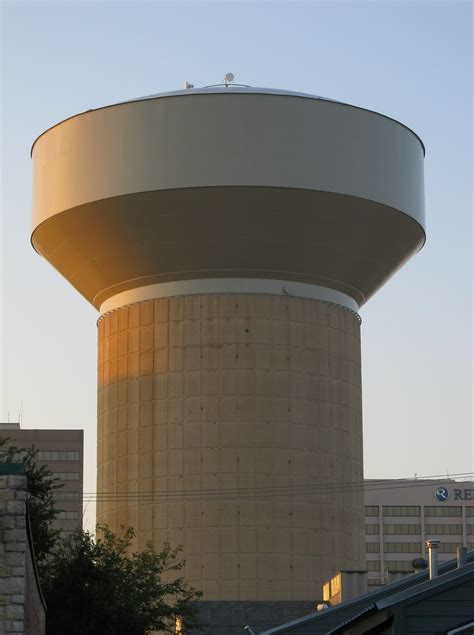 Water tower,building,urban,dallas,texas - free image from needpix.com