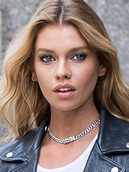 Stella Maxwell Bio Net Worth Dating Status Height Age And More