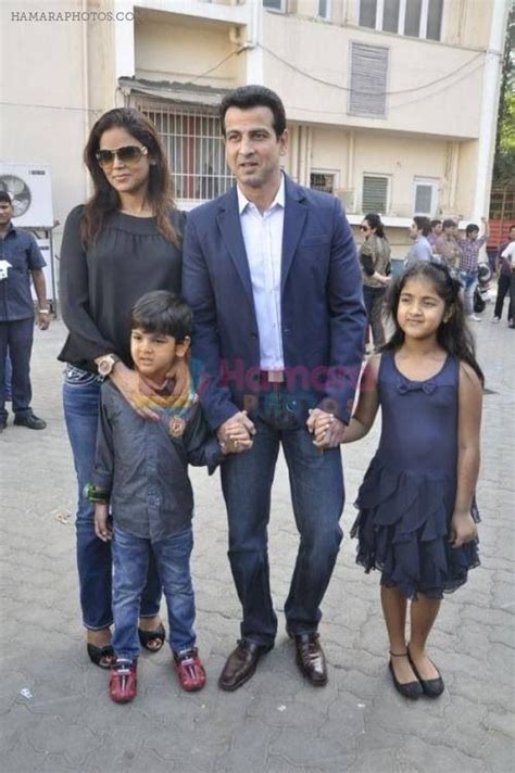 Ronit Roy with Family. | Best couple, Bollywood, Couples