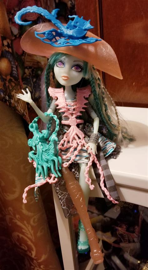Va Va Vandala! : r/MonsterHigh