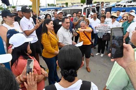 Rector De La UAS Encabeza Brigada En Las Calles Para Informar De La