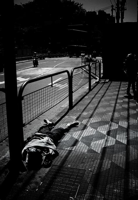 O Mal Que Os Homens Fazem A Si Pr Prios Sa Da Fotocu Flickr