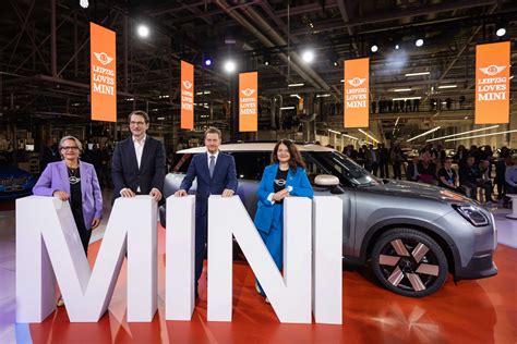 Leipzig Loves Mini Bmw Group Werk Leipzig Feiert Produktionsstart Des