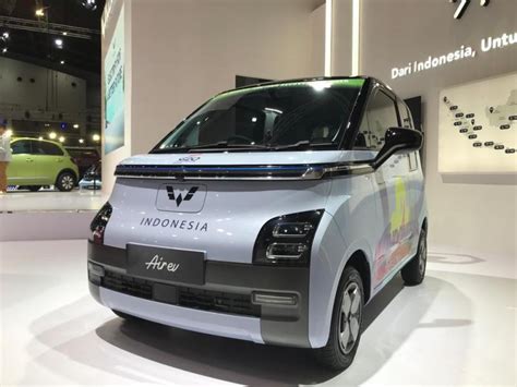 Wuling Turunkan Harga Mobil Listrik Mini EV Termasuk Wuling Air EV