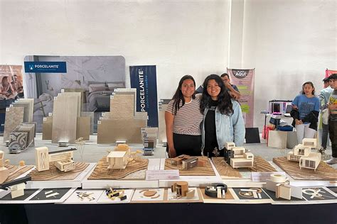 Estudiantes De Primer Semestre Participan En Expo Arquitectura 2023