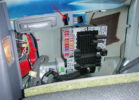 Fuse Box Diagram Volvo S80 1g And Relay With Assignment And Location