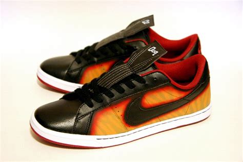 C2 Customs Gibson Guitar Themed Fireball Nike Classic Sb