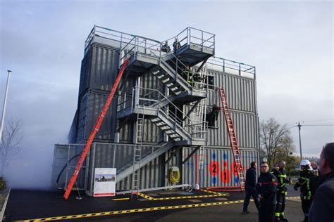 Le Centre De Secours De Cette Ville Du Sud Sarthe Installe Des Moyens