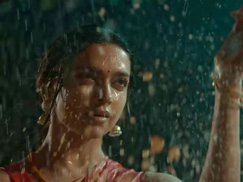 Jawan Prevue Deepika Padukone Gets In On The Action In Scene Stealing