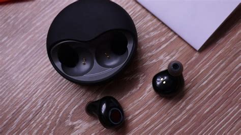 Best Invisible Bluetooth Earbuds 2021 : Reviews & Buyer's Guide - Bemwireless