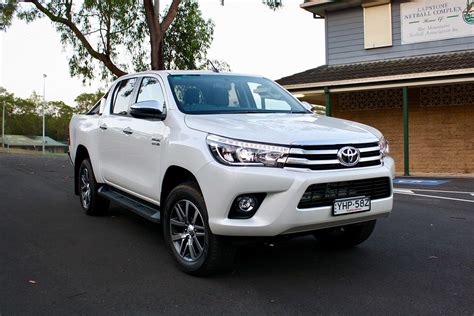 Toyota Hilux Sr Review Snapshot Carsguide