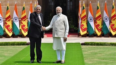 PM Modi Sri Lankan President Ranil Wickremesinghe Hold Talks In Delhi