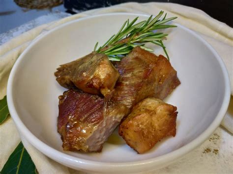 Bocconcini Di Maiale Al Forno Una Zampa In Cucina