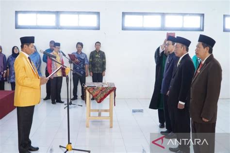 Rektor Ulm Lantik Tiga Wakil Dekan Fakultas Teknik Antara News