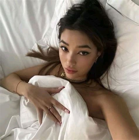 Pin By Lowren On Hot Portrait Poses Instagram Pretty People