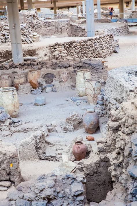 Antiguas Ruinas En El Sitio Arqueol Gico De Akrotiri En La Isla De