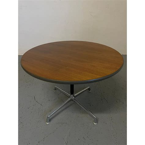 Vintage Ronde Tafel Van Charles En Ray Eames Voor Herman Miller USA 1970