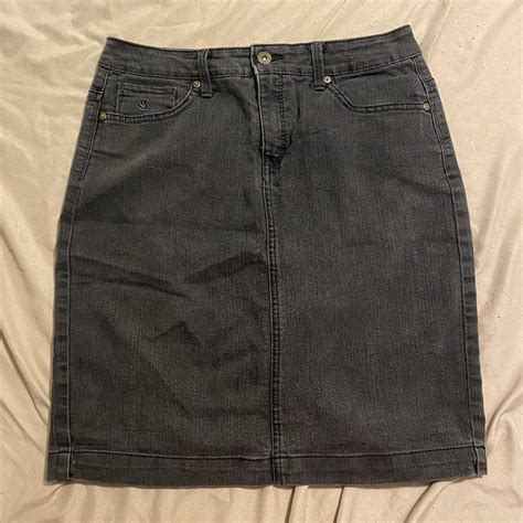 Gloria Vanderbilt Womens Black Skirt Depop