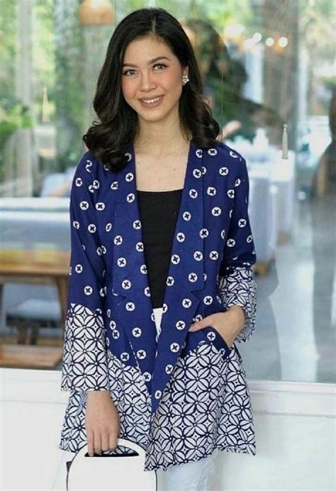 Model Baju Batik Wanita Kerja Elegan Dan Simple Jabar News