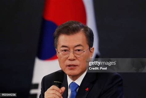 South Korean President Moon Jae In Holds New Year Press Conference ...