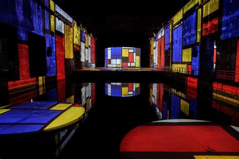 Bordeaux Exposition Immersive Les Bassins Des Lumi Res Getyourguide