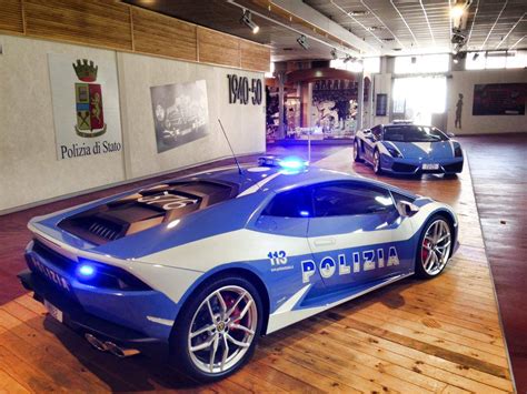 Lamborghini Donates New Huracan Patrol Car to Italian Police - GTspirit