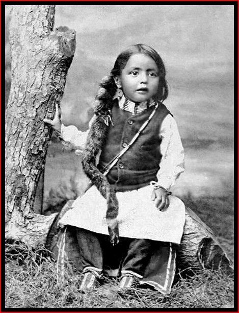 31 Rare Photos of Native American Children in the Late 19th Century ...