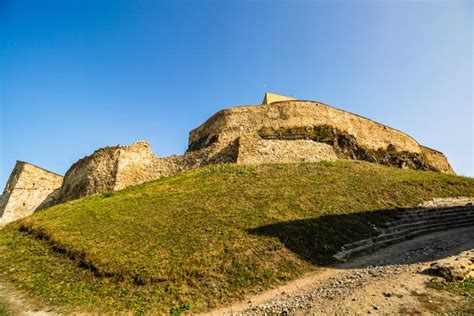 Fortaleza De Rupia Famosa En Transylvania Rumana Rupea Citadel Cetatea