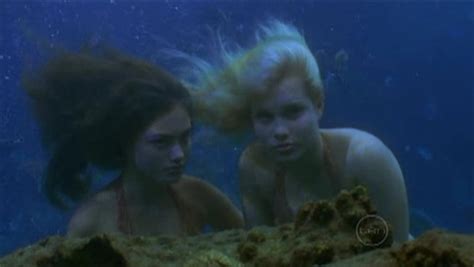 Cleo And Emma Underwater H2o Just Add Water Photo 11090420 Fanpop