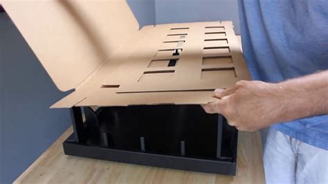 How To Properly Fold Your Corrugated Cardboard Shipping Mailer Boxes