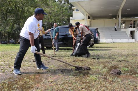 Pemkab Aceh Besar Kembali Gelar Aksi Satu Jam Memungut Sampah Di