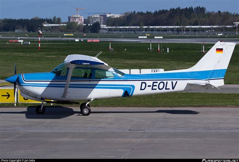 D EOLV Private Cessna 172RG Cutlass RG Photo By Jan Seba ID 716455