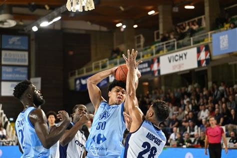 Les basketteurs de la JA Vichy ont fait le job en s imposant face à la