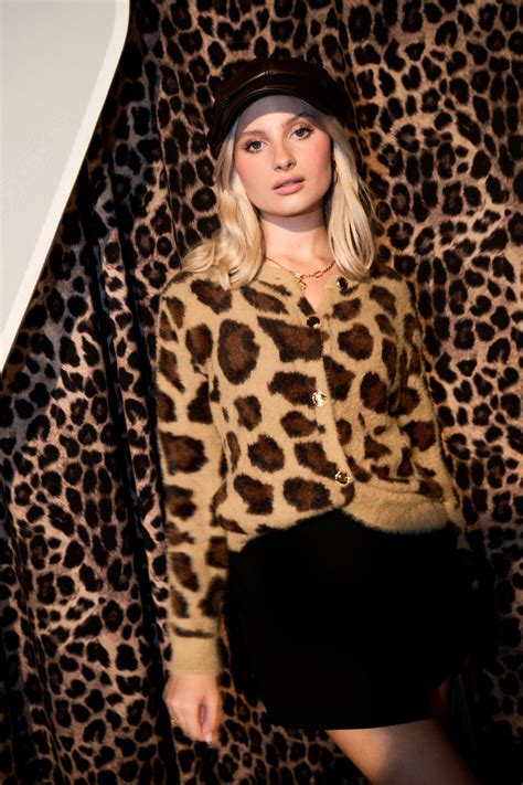 OLA SZKOLDA SEXY HOT PHOTOS LEGS NAKED NUDE