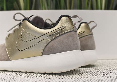 Gold Uppers Give The Nike Roshe Run A Premium Look SneakerNews