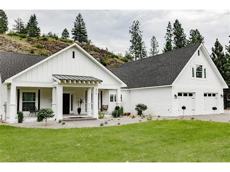 375 Prospect Dr Grand Forks Bc V0h 1h2 Mls 2477018 Houseful