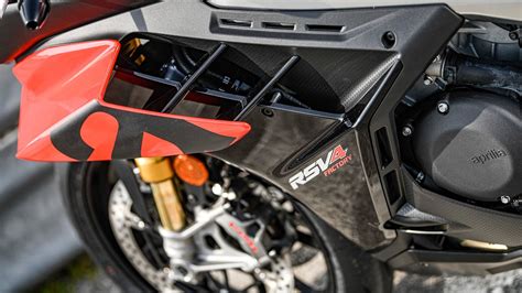 Aprilia Rsv Factory Alle Technischen Daten Zum Modell Rsv