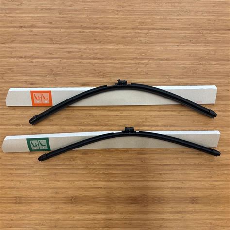 OEM Fluid Integrated Wiper Blades For 2019 Mercedes Sprinter Vans