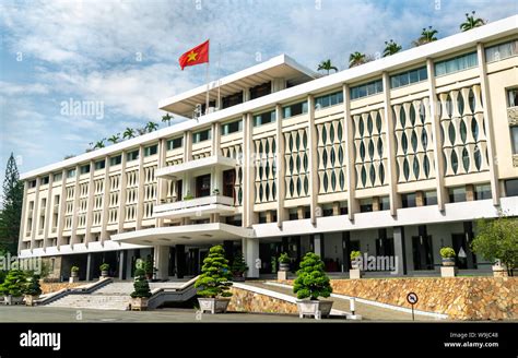 Saigon Presidential Palace Hi Res Stock Photography And Images Alamy