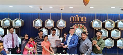 Malabar Gold Diamonds Opens Its Renovated Showroom In Camac Street