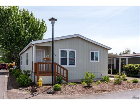 5335 Main St 204 Springfield Or 97478 Mls 20140950 Redfin