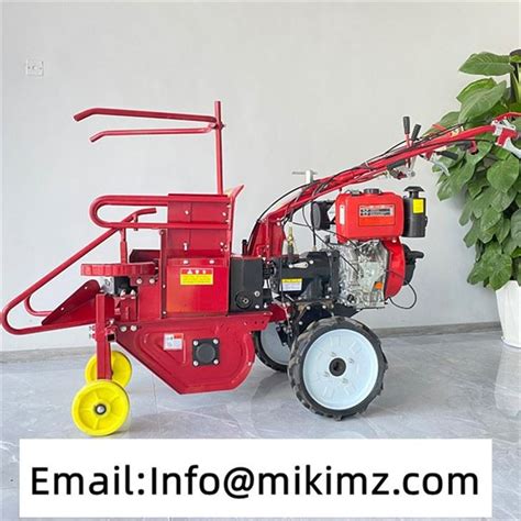 China 4 Wheel Maize Havesting Harvest Machine Power Tiller Corn