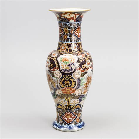 An Impressive Vase From The Russian Imperial Porcelain Factory In St