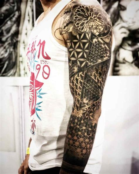 Tattoo am Arm für Mann Coole Motive und Tätowierungen für Herren